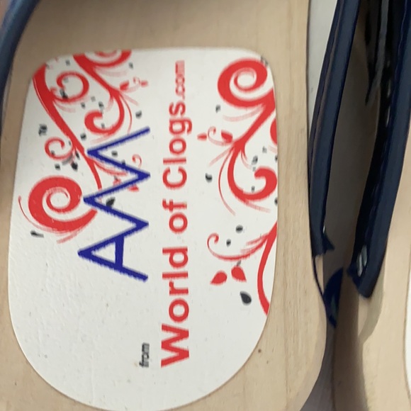 Clogs - Picture 4 of 7